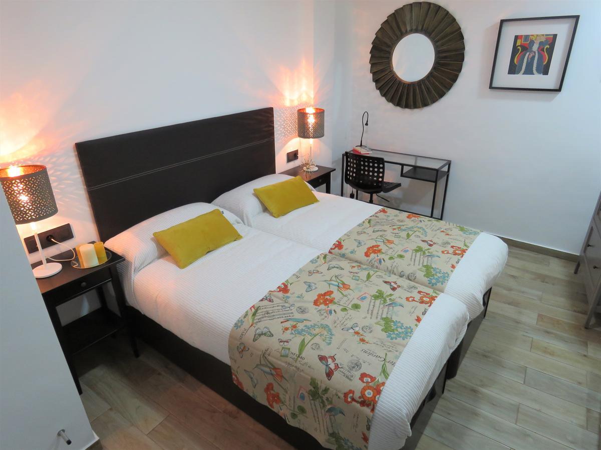 Living Sevilla Apartments Hercules Kültér fotó