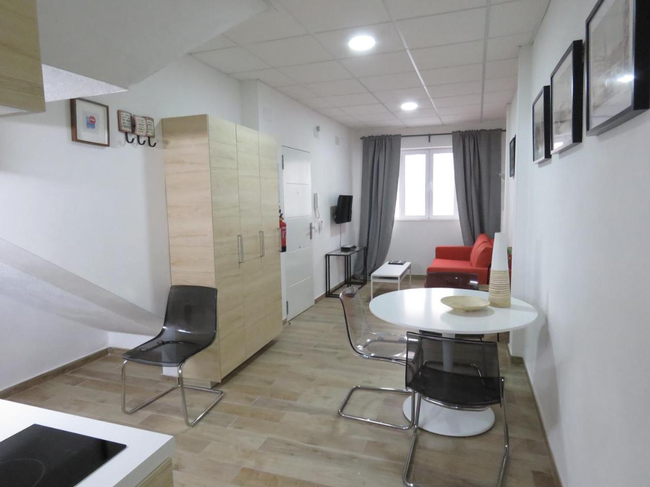 Living Sevilla Apartments Hercules Kültér fotó