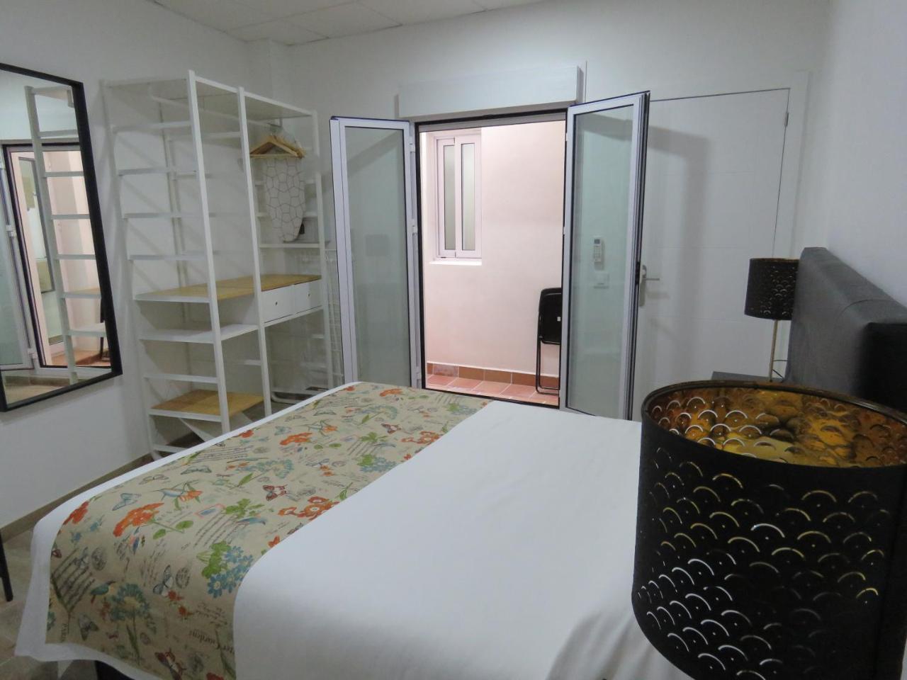 Living Sevilla Apartments Hercules Kültér fotó